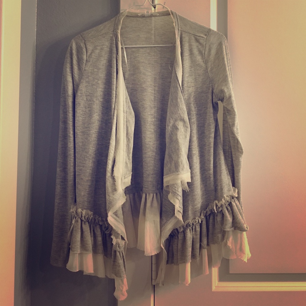 Gray & White kimono! 💓💓