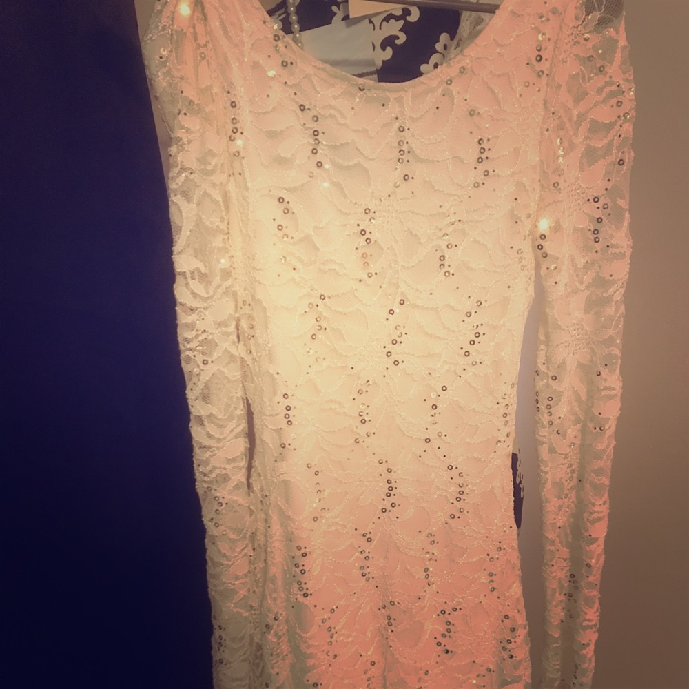 Lace long sleeve dress above knee absolut stunning