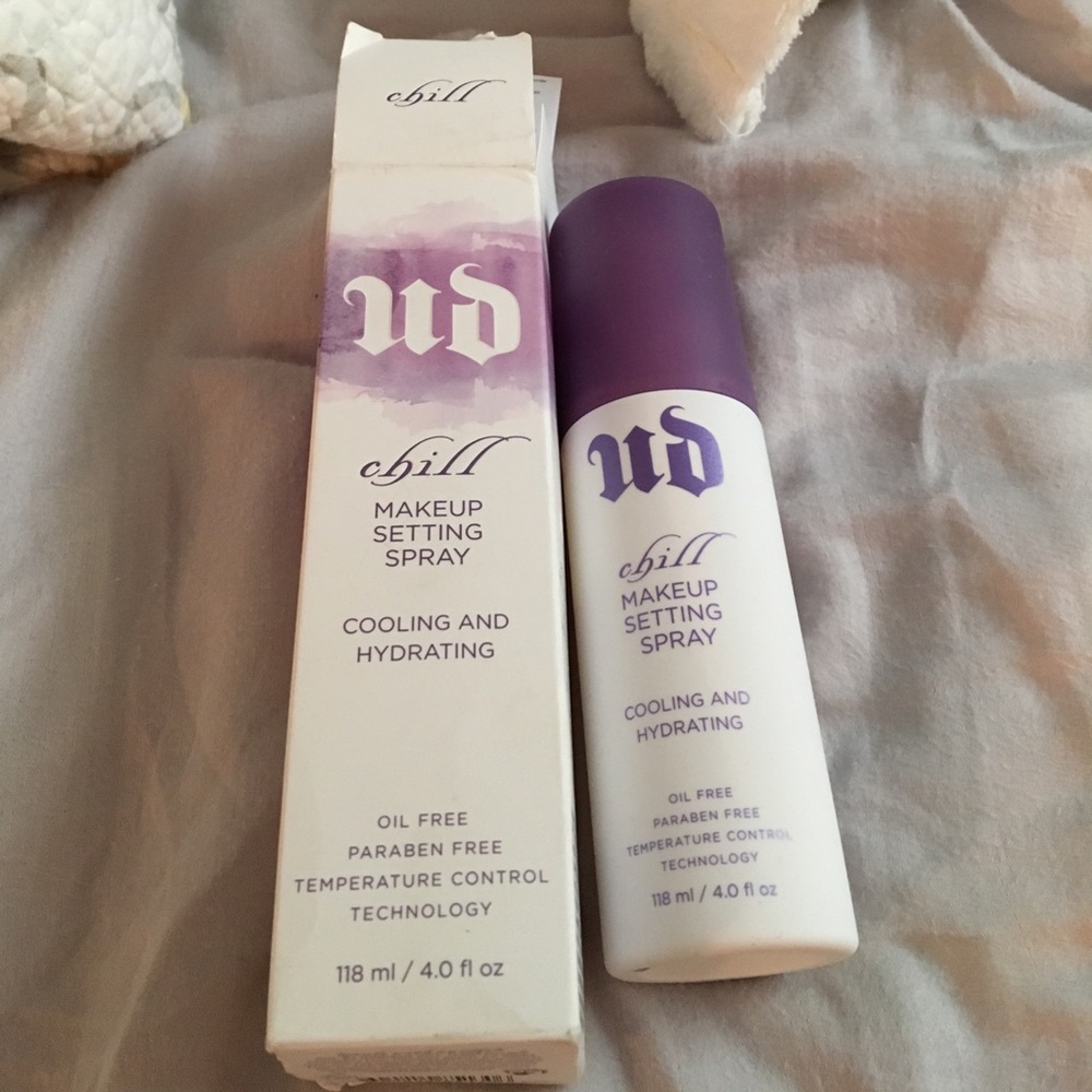 Urban Decay Chill setting spray