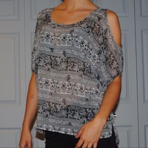 Black and White Patterend Blouse