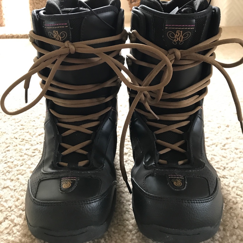 5150 women's snowboard boots. Brand new. Worn once