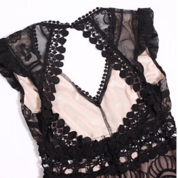 Black Lace Bohemian Dress - Picture 6 of 6