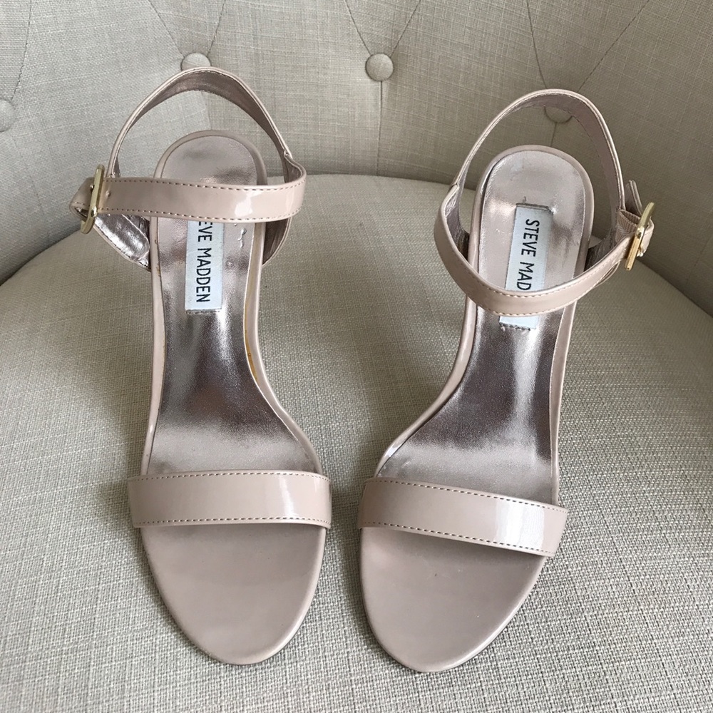 Steve Madden Nude/Tan Ankle Strap Sandals