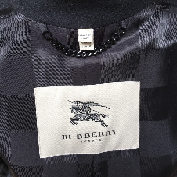 Burberry wool and cashmere coat - Picture 3 of 6