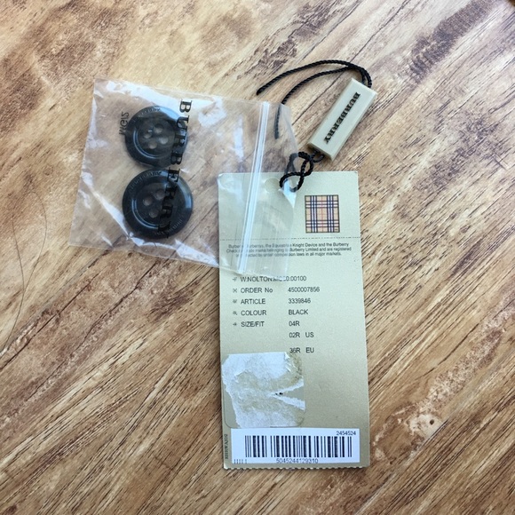 Burberry wool and cashmere coat - Picture 6 of 6