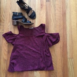 EVERYTHING MUST GO! ALL OFFERS! Peep shoulder top