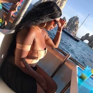 Meet your Posher, Timicia