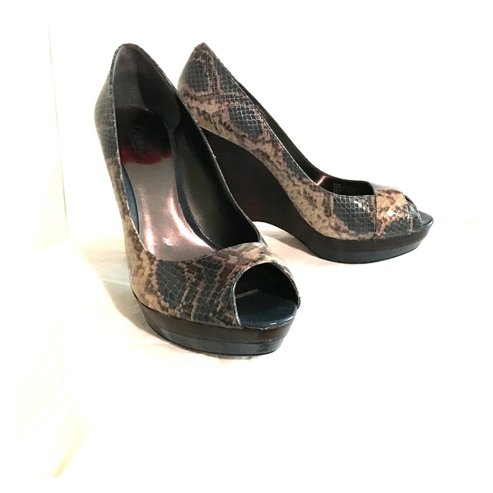 Carlos by Carlos Santana “Conspire” size 8 1/2