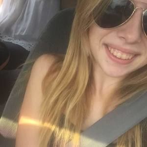 Meet your Posher, Serena