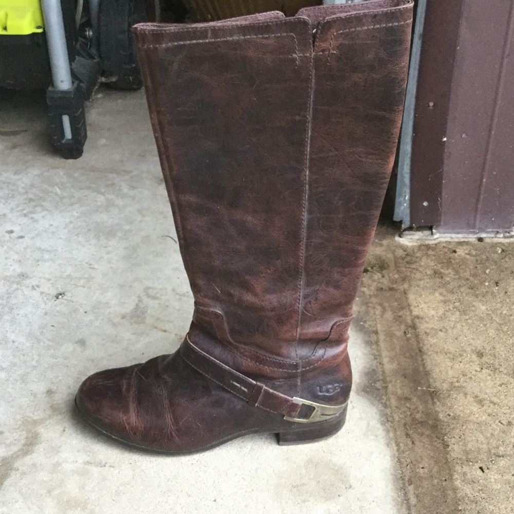 Boots - Picture 4 of 7