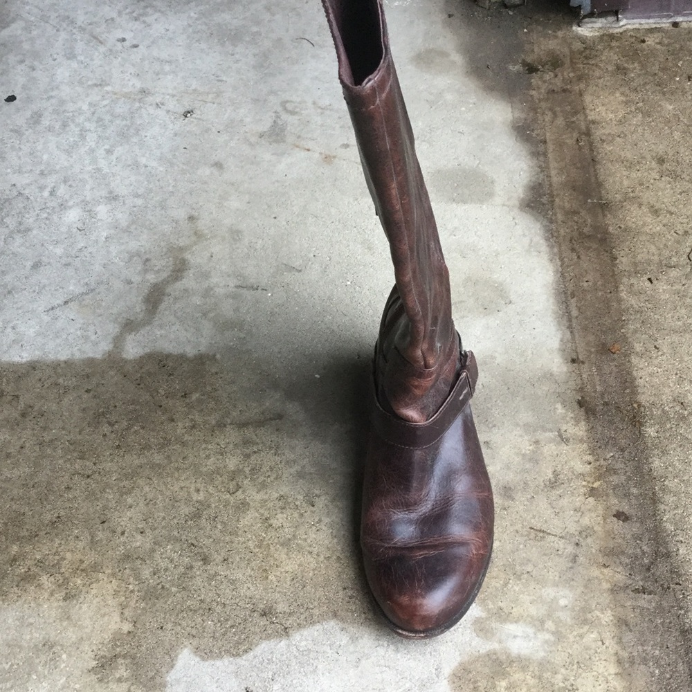 Boots - Picture 6 of 7