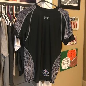 under amour dry fit athletic shirt