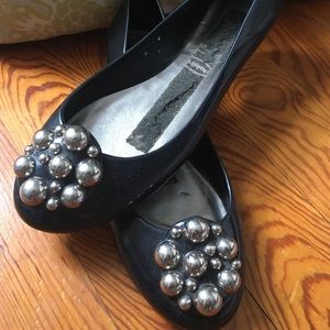 Iconic Stuart Weitzman Black Pellets Jelly Flats