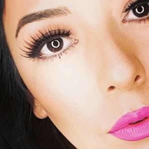 Meet your Posher, Ester