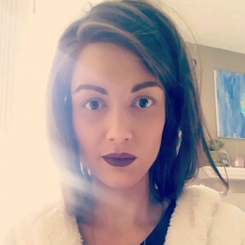 Meet your Posher, Emily.