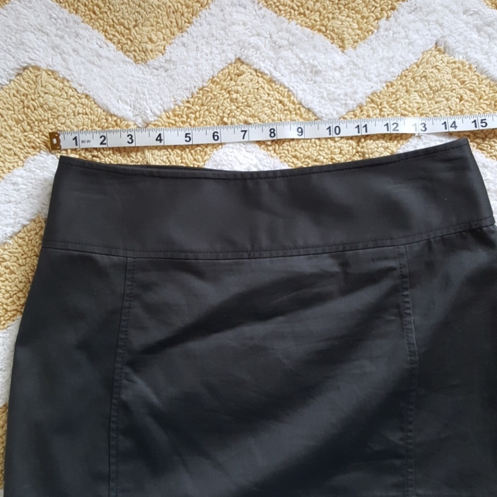 Mini skirt - Picture 3 of 6