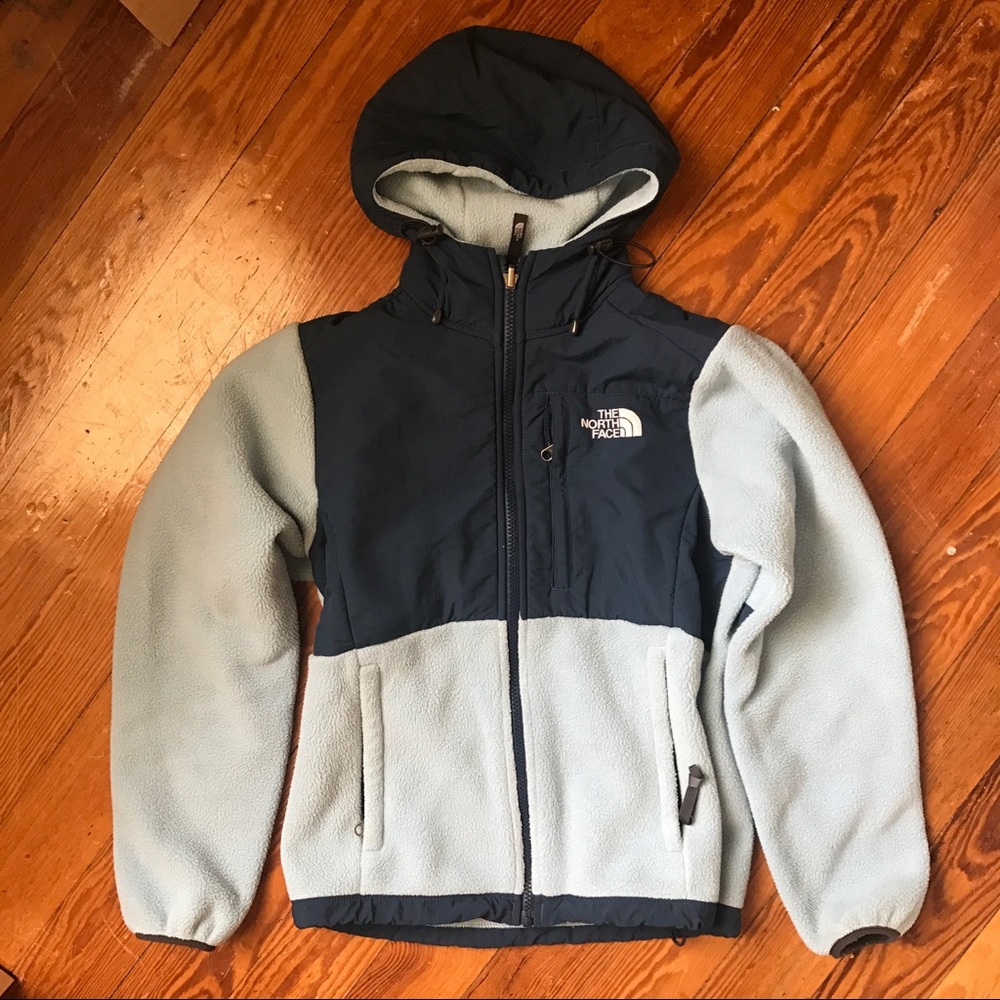 🎉HP 12/2🎉 North Face Denali Jacket w/ hood XS