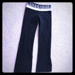 Lululemon yoga pants