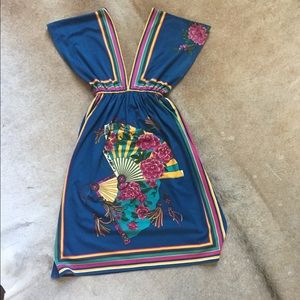 Pretty Deep V Flying Tomato dress/tunic size M