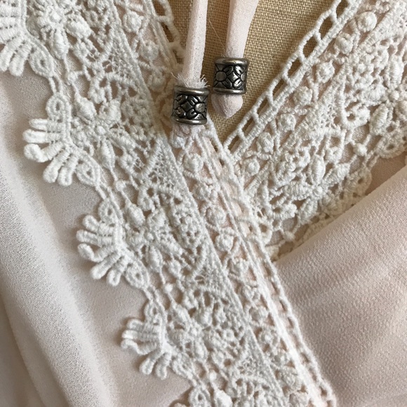 Elegant dress - Picture 6 of 8