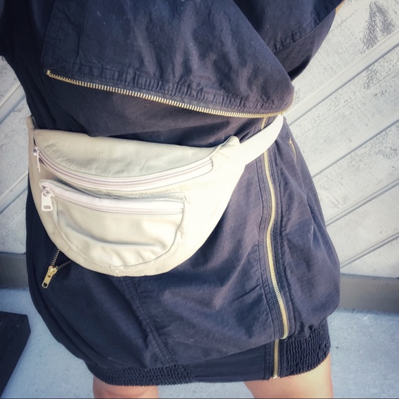 Vintage Handbags - Genuine leather vintage belt bag
