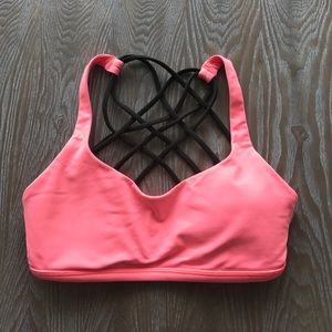Lululemon free to be wild bra sz 4 bright melon