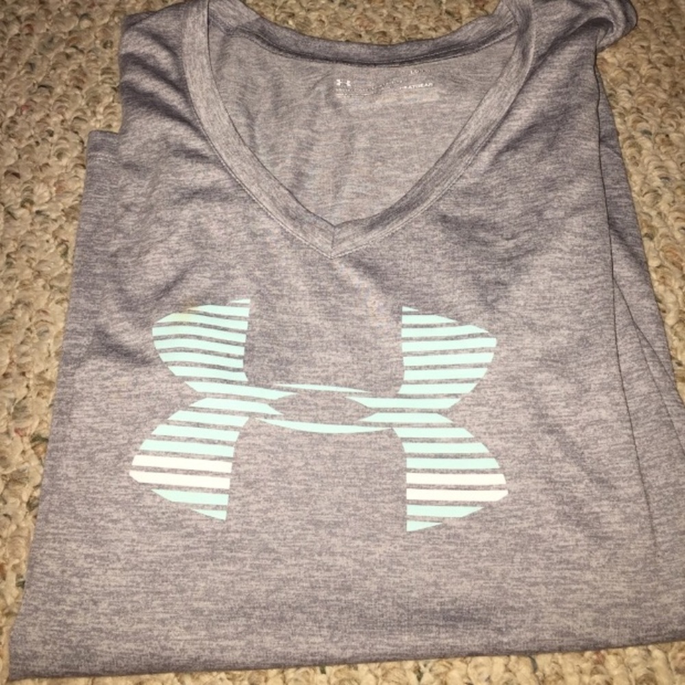 Under armour workout shirt