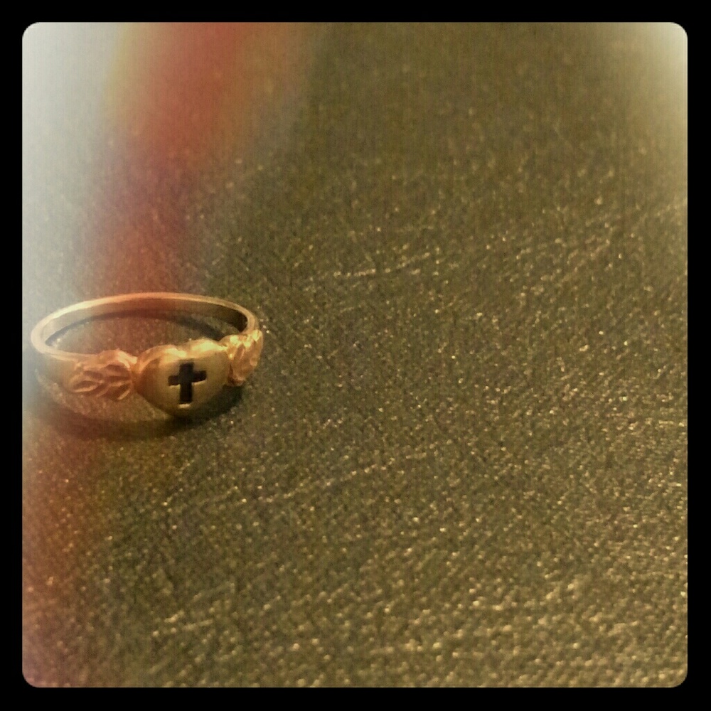 Genuine 14K Gold & Rose Gold Infant Cross Ring. 💍