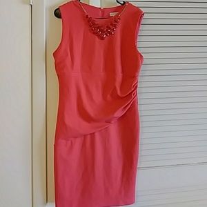 Bisou bisou coral dress with necklace