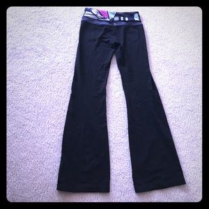 Lululemon yoga pants