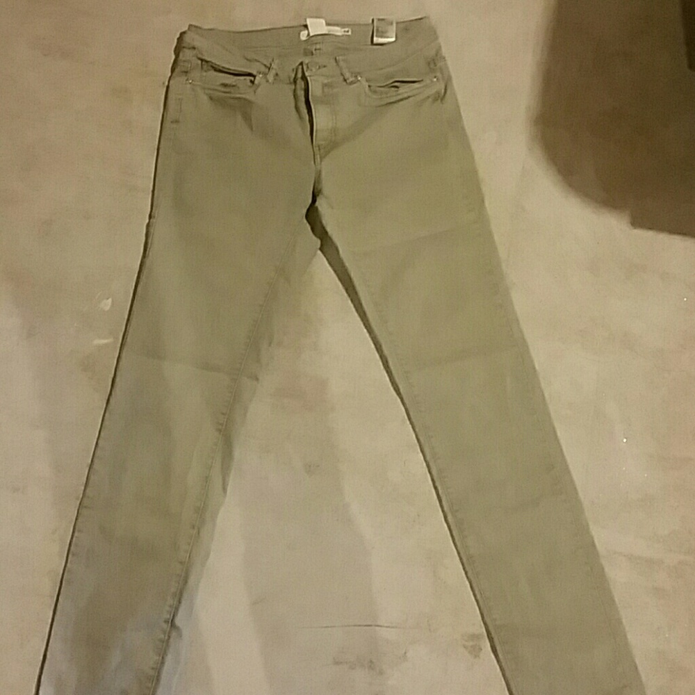 Skinny jeans