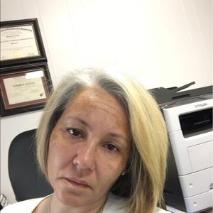 Meet your Posher, Djamila