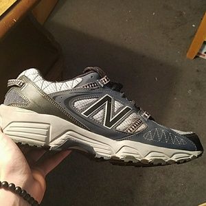 New Balance men 410 trail running shoes