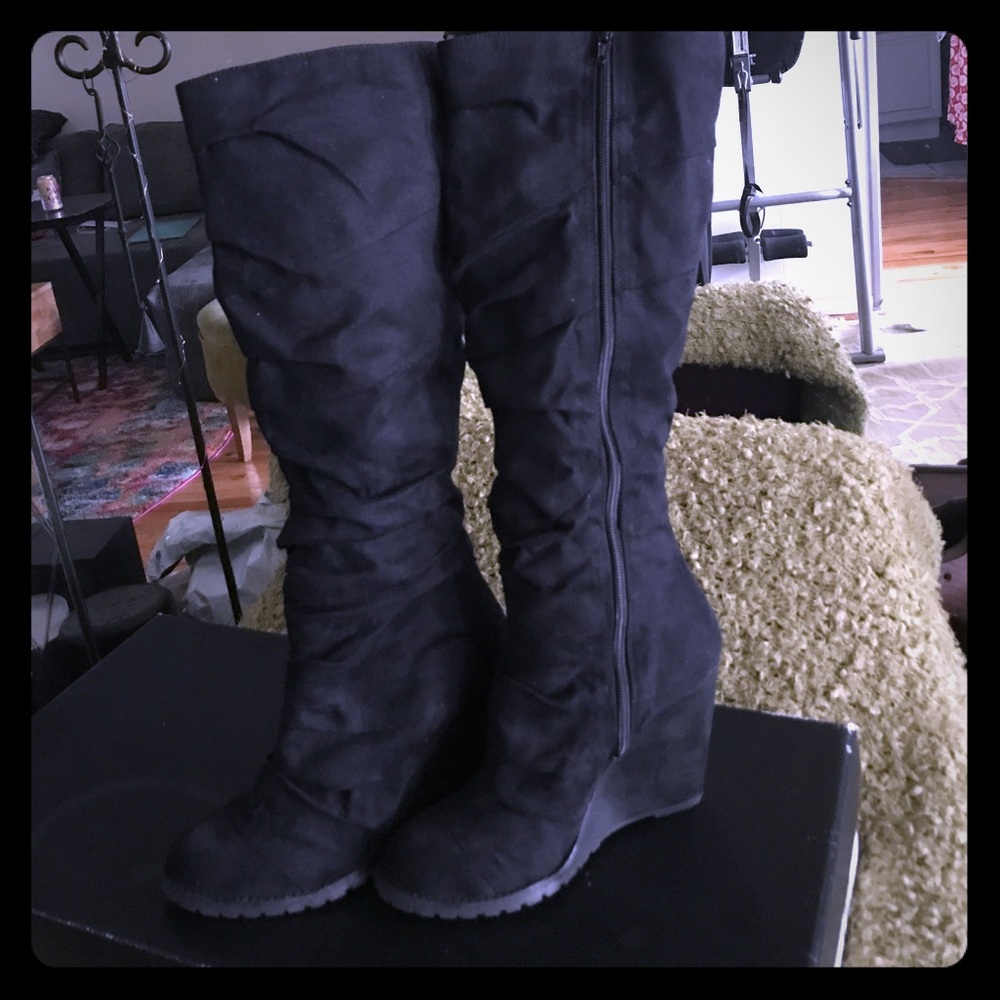 Suede Knee- High Boots (Carlos Santana)