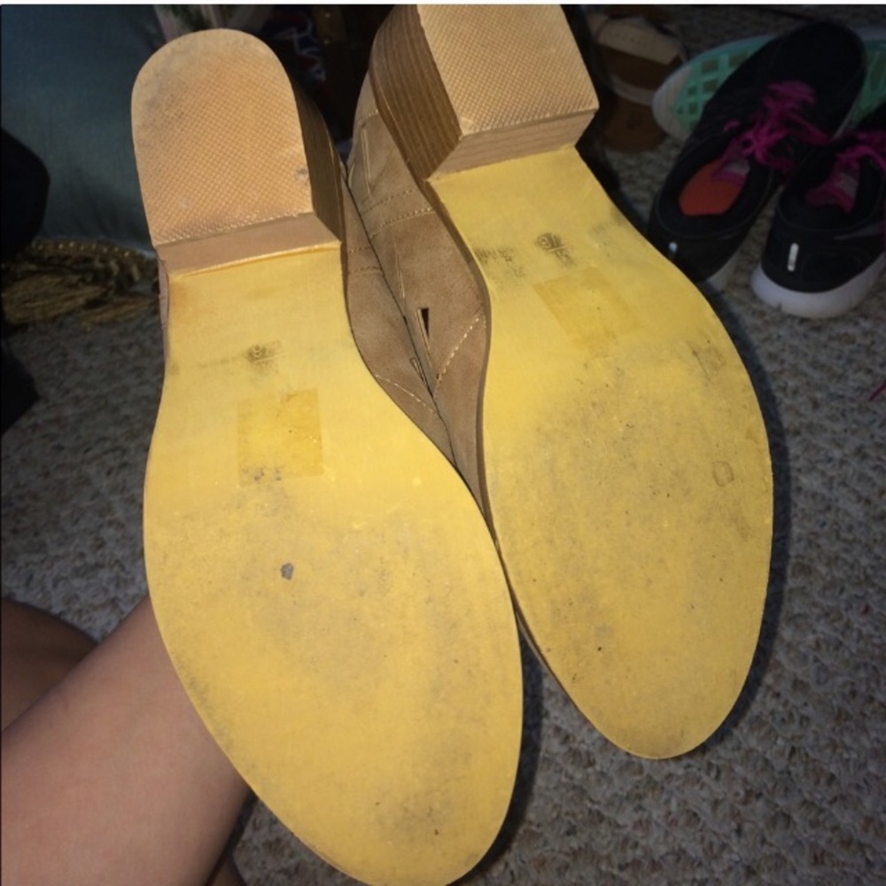 Boot/heels - Picture 3 of 4