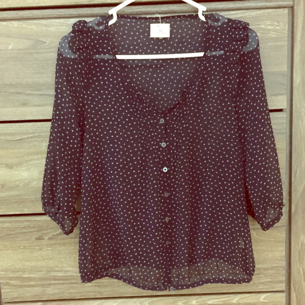 Printed blouse with ruffle sleeves