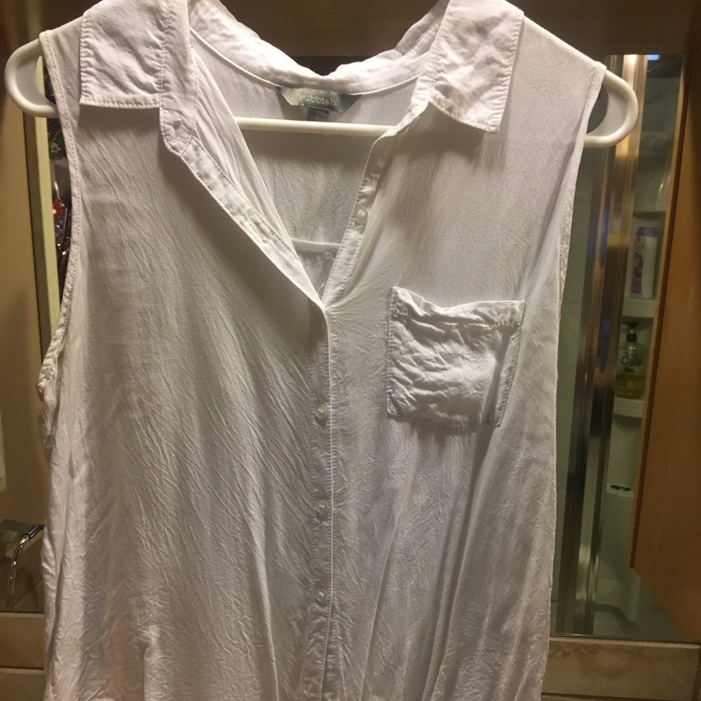 White button down tie up tank