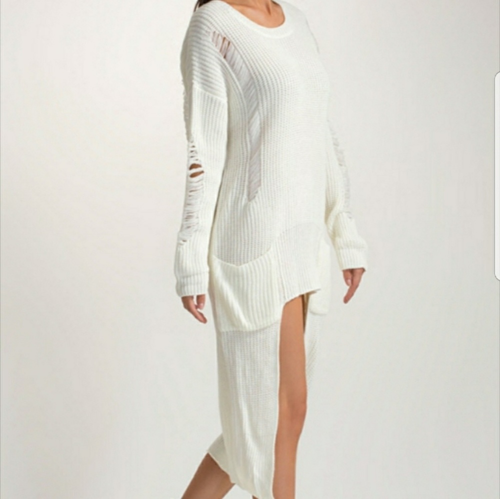 Chunky Cozy Hi-Low Sweater - Picture 2 of 8