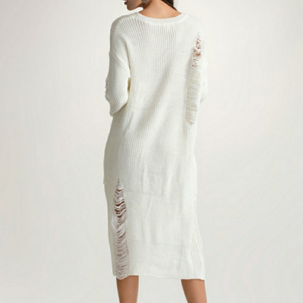 Chunky Cozy Hi-Low Sweater - Picture 3 of 8