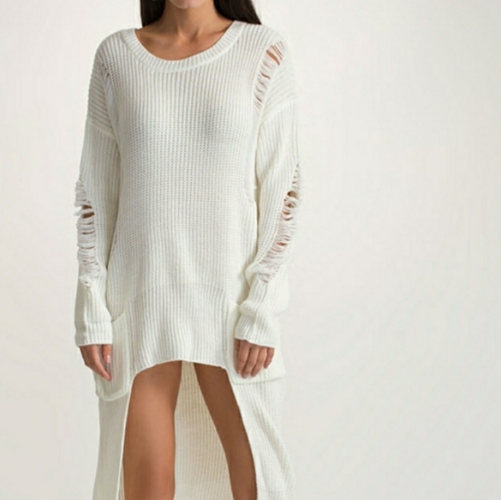 Chunky Cozy Hi-Low Sweater - Picture 4 of 8