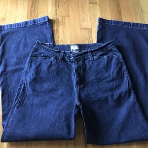 Perfectly Slimming 512 Levi Jeans.
