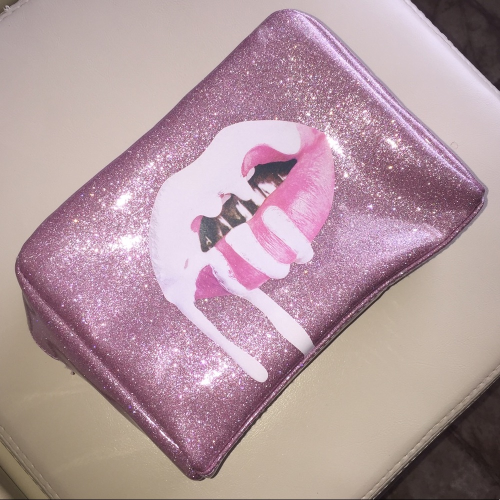 Pink glitter makeup bag 👛
