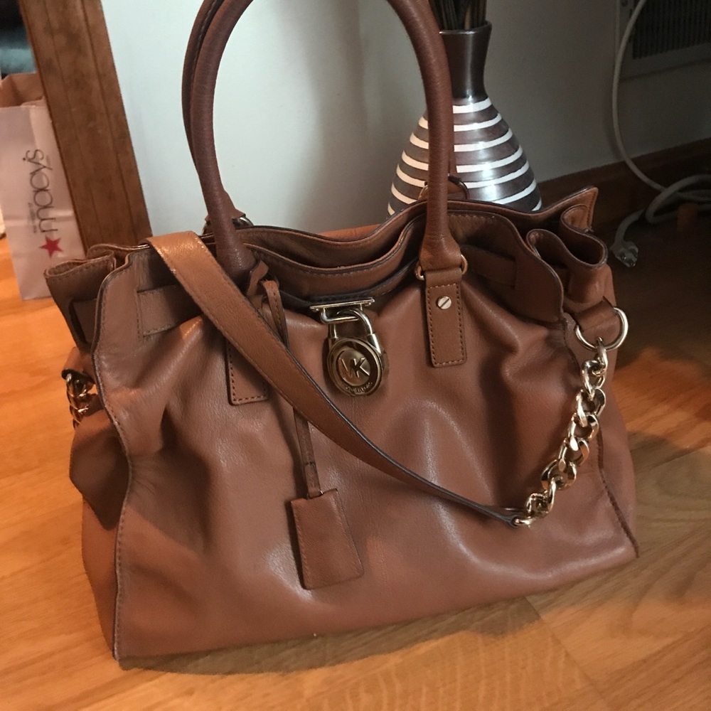 Down sizing my purse collection.