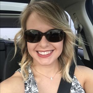 Meet your Posher, Rachel