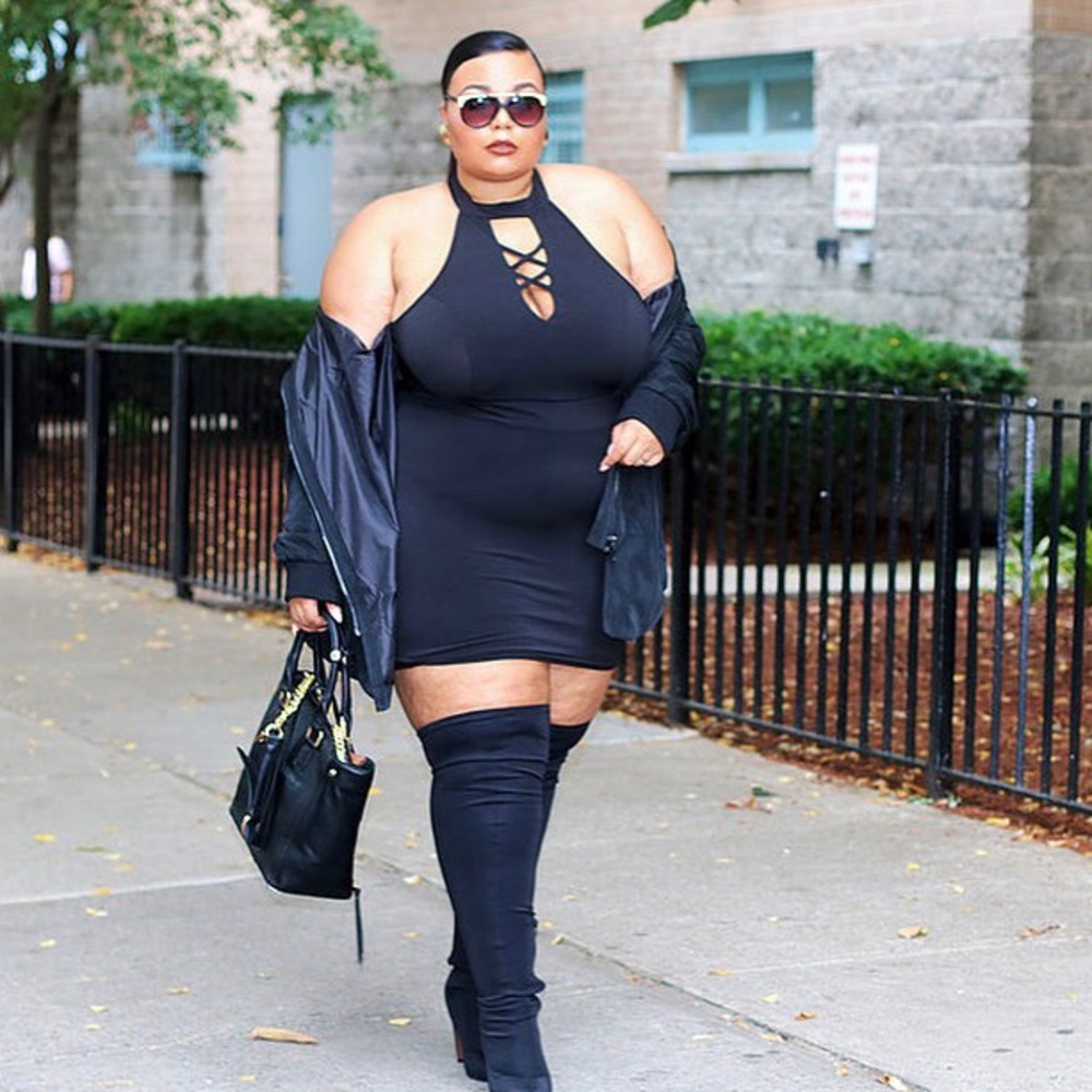 PLUS SIZE HIGH NECK LACE UP DETAIL STRETCH DRESS