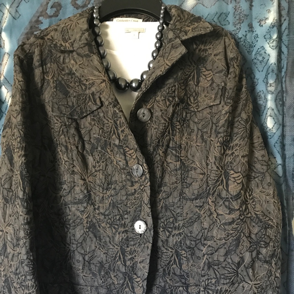 Blazer/Denim Jacket - Picture 2 of 7