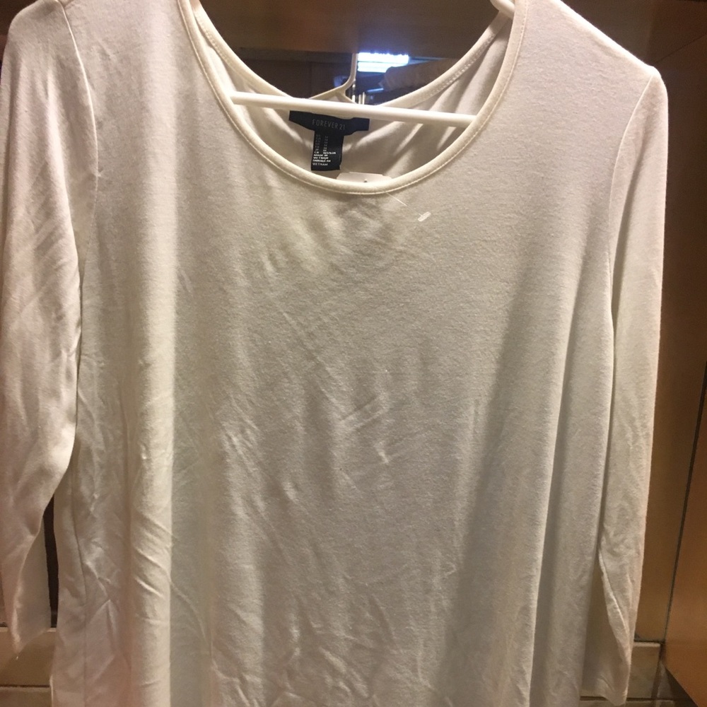 Quarter length off white top