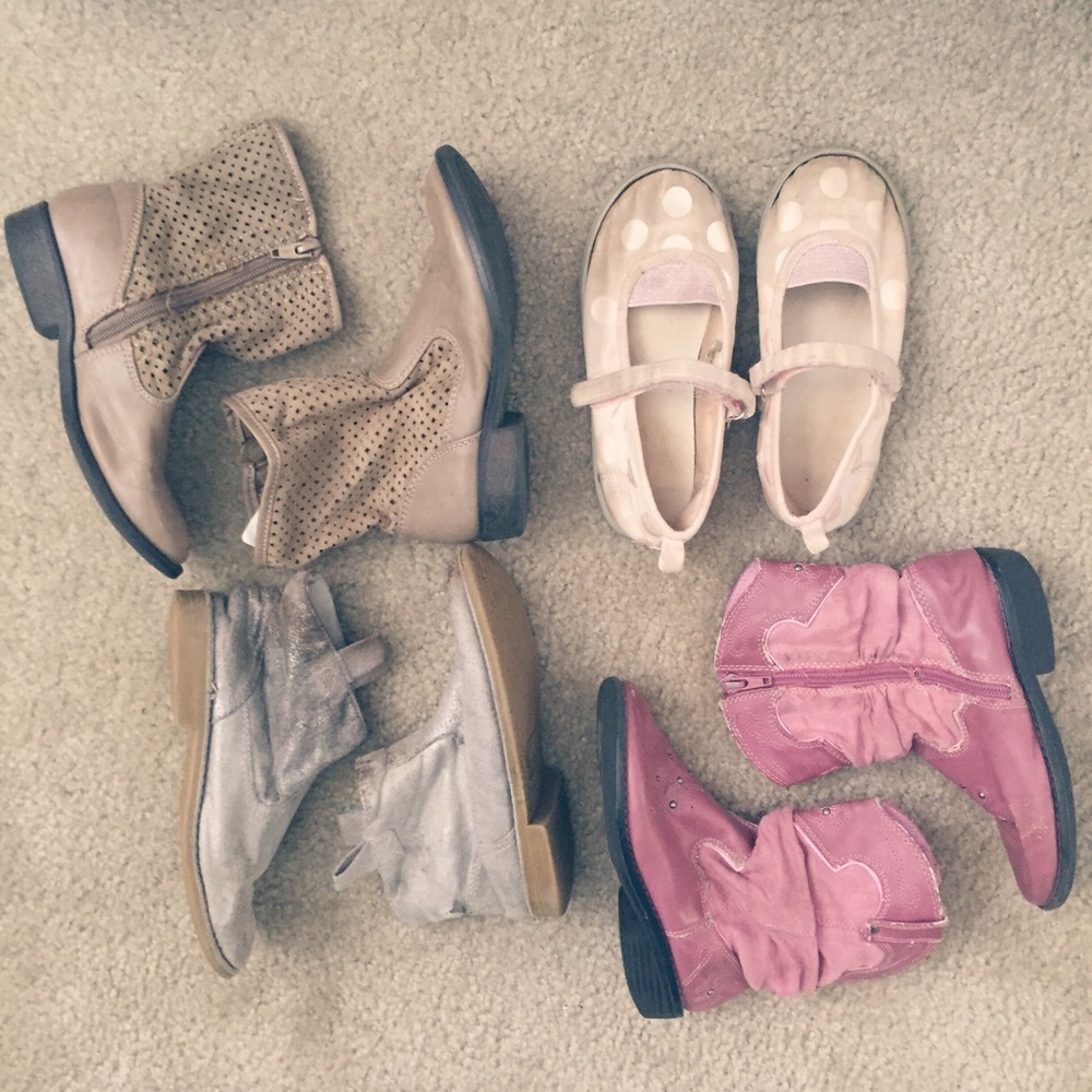 Lot of 4 Pairs of Girls Boots / Shoes