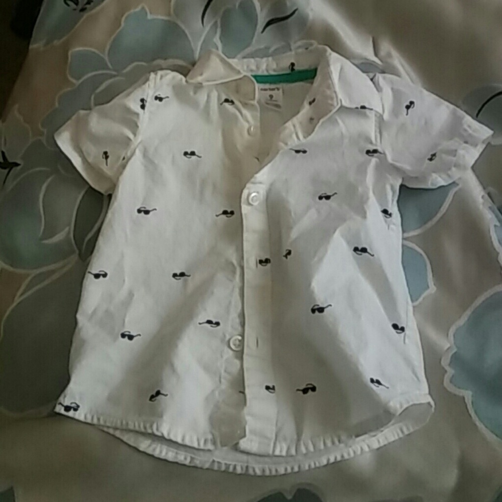 10 pieces of Carter's clothing