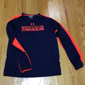 Youth XL long sleeve Under Armour shirt